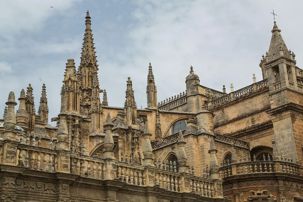 Apartment Hostly Acetres 2A-Penthouse In City Center-Fibre-Parking Opt Seville
