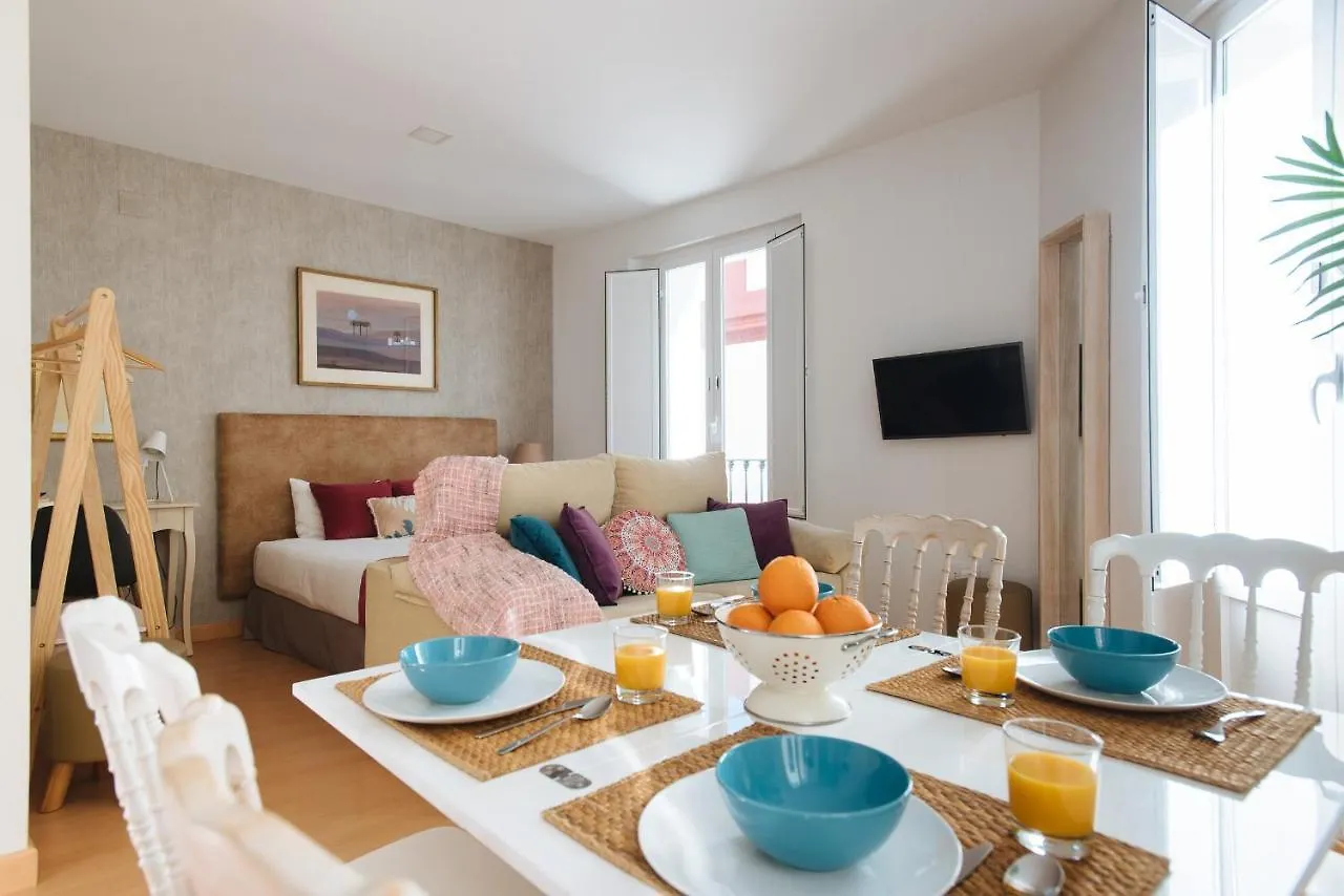 Hostly Acetres 2A-Penthouse In City Center-Fibre-Parking Opt Seville 0*,  Spain