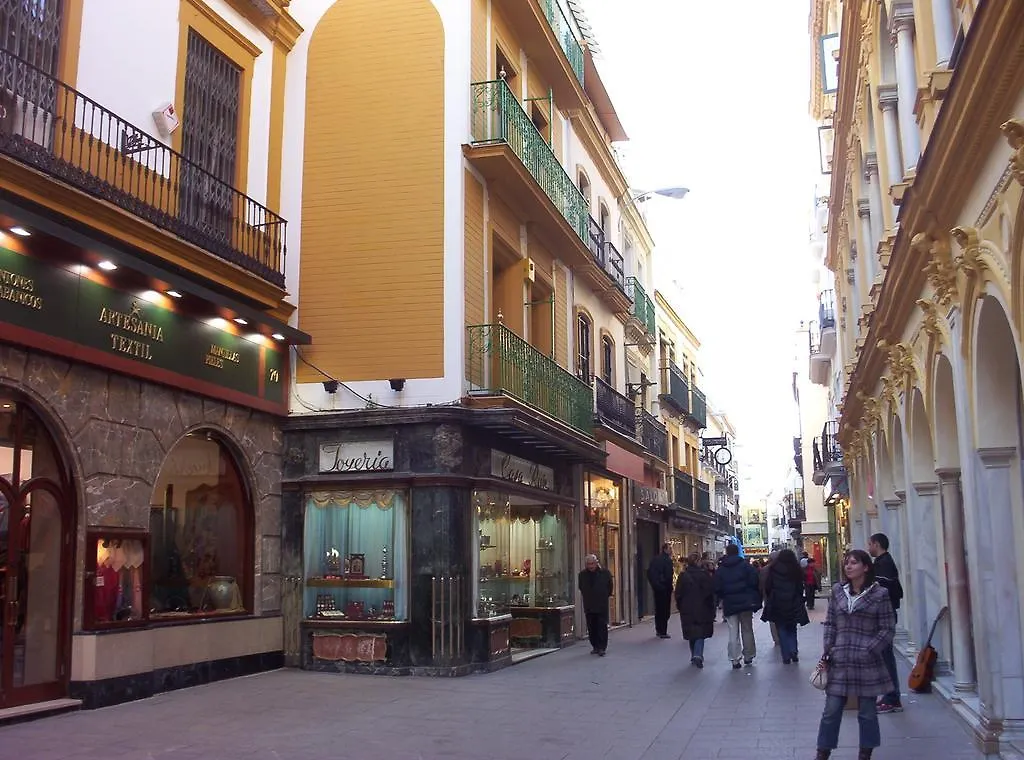 Hostly Acetres 2A-Penthouse In City Center-Fibre-Parking Opt Seville Apartment